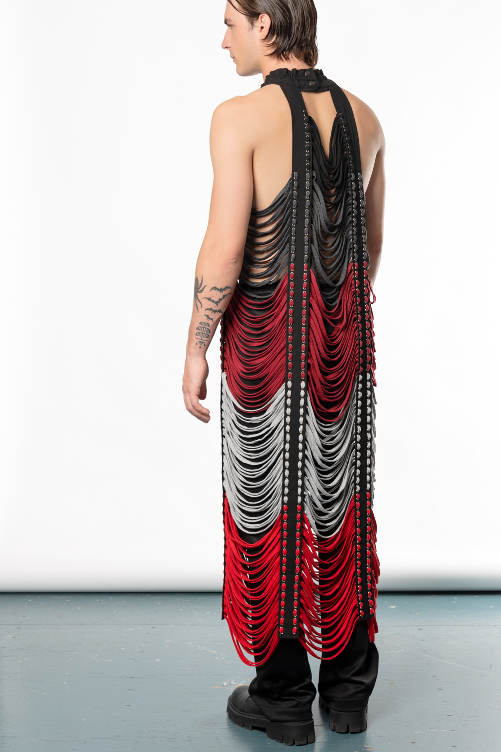 Domnu red grey men's designer dress - Image 4