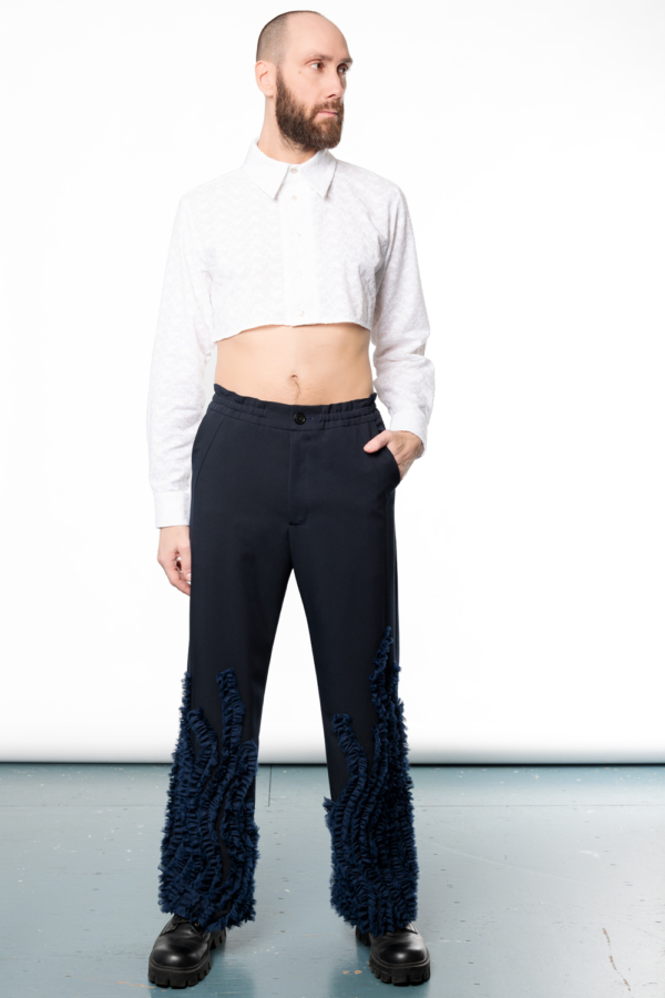 navy blue ruffle pants | Haruco-vert