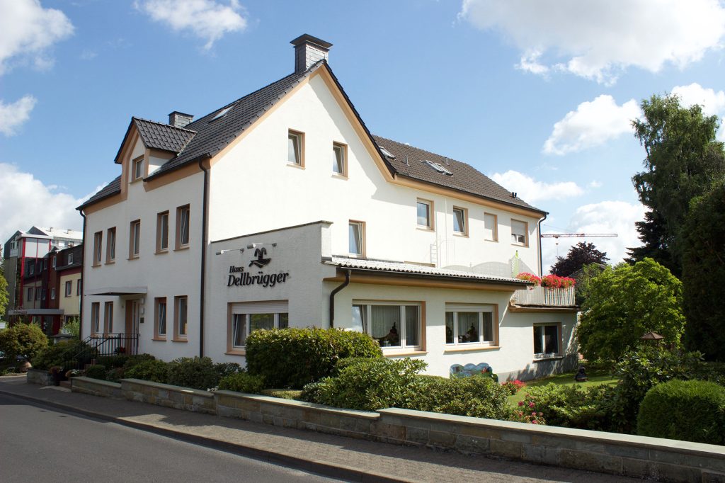 Hausansicht_Website Außenansicht Pension Haus Dellbrügger