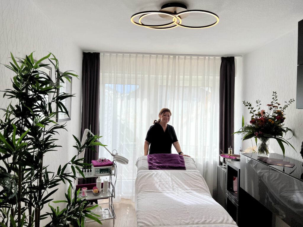 5 Dina Lackmann Kosmetik