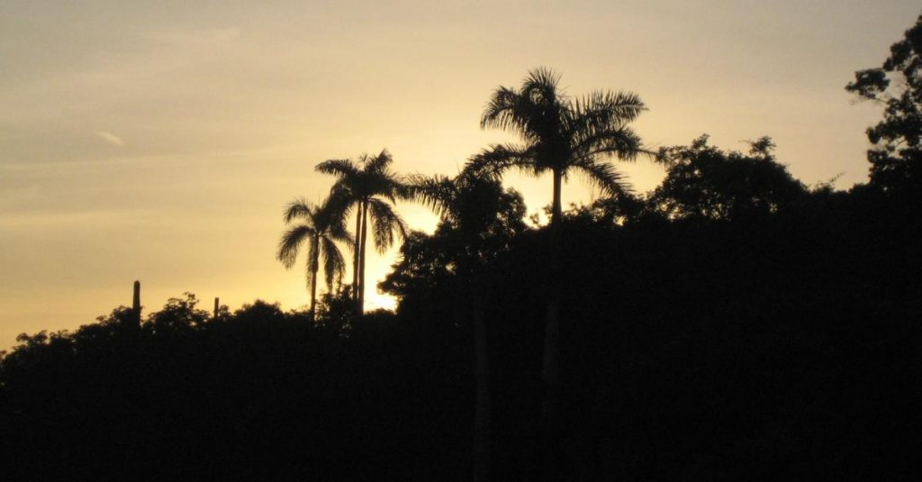 Egal zu welcher Reisezeit in Kuba gibt es malerische Sonnenuntergänge.