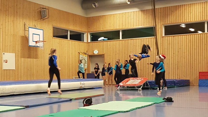 Aktiviteter i gymsalen