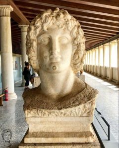 Possess the Greatness of Alexander: Replica of the Bust,Uffizi Gallery