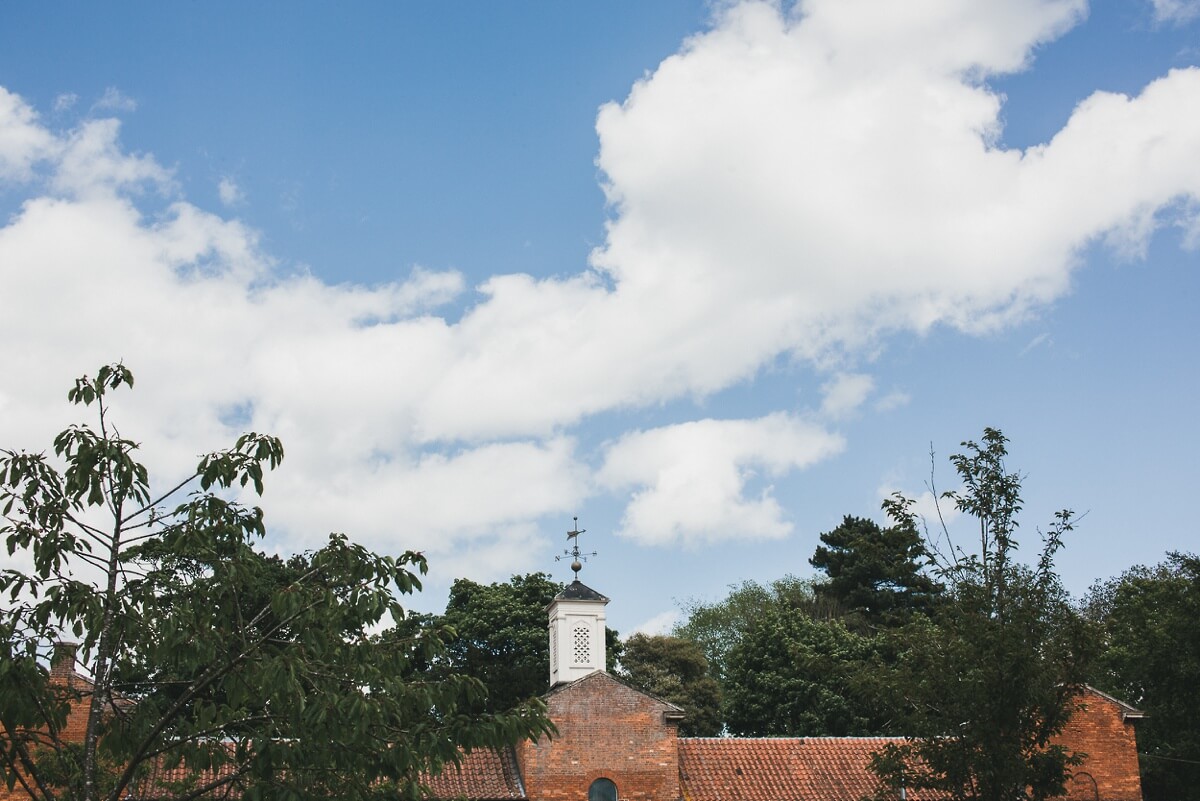 Annie and Paul Elsham Hall photographer Lincolnshire wedding photography Henry Lowther Scunthorpe Brigg