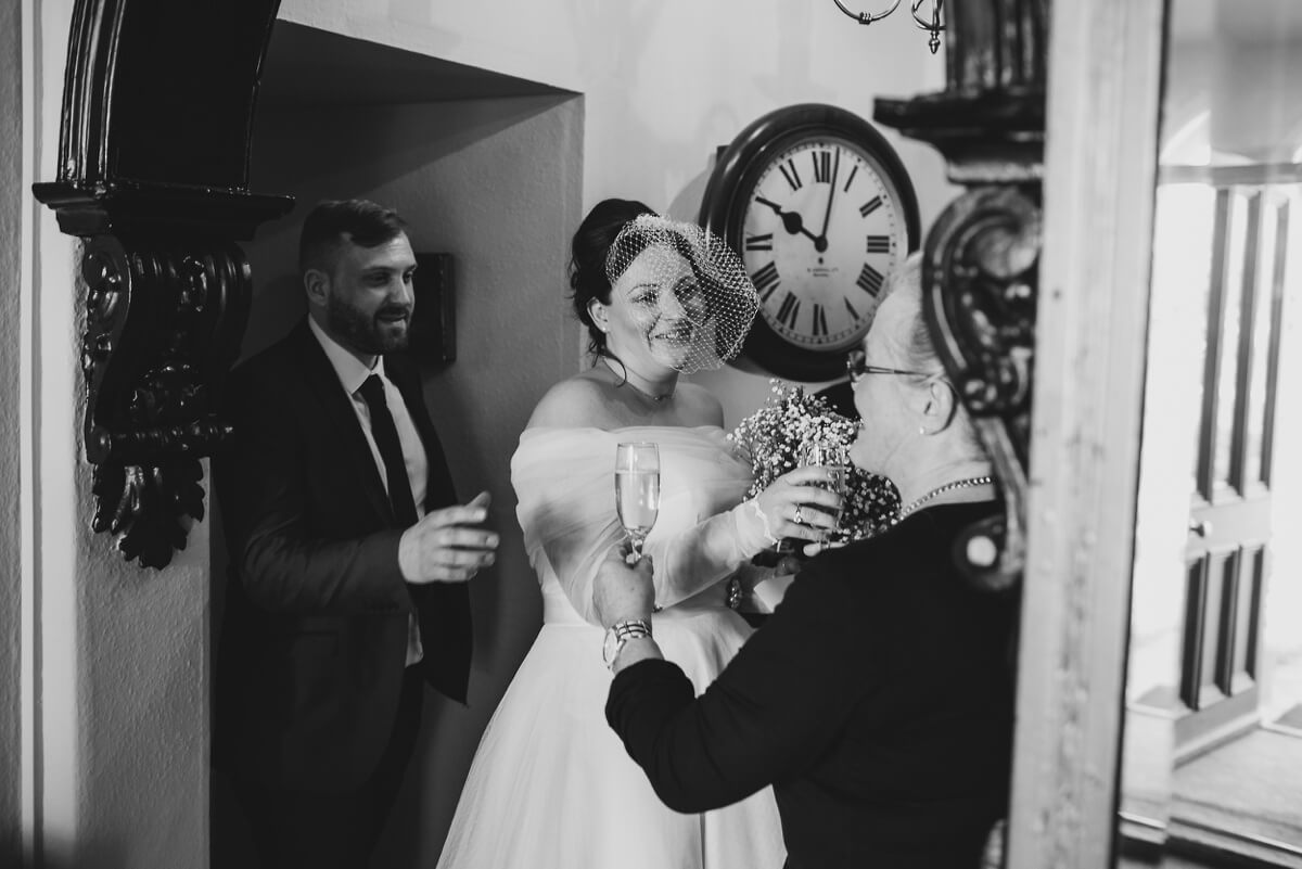 Paul and Lindsay's Newstead Priory wedding photography Lincolnshire Brigg Henry Lowther photographer North