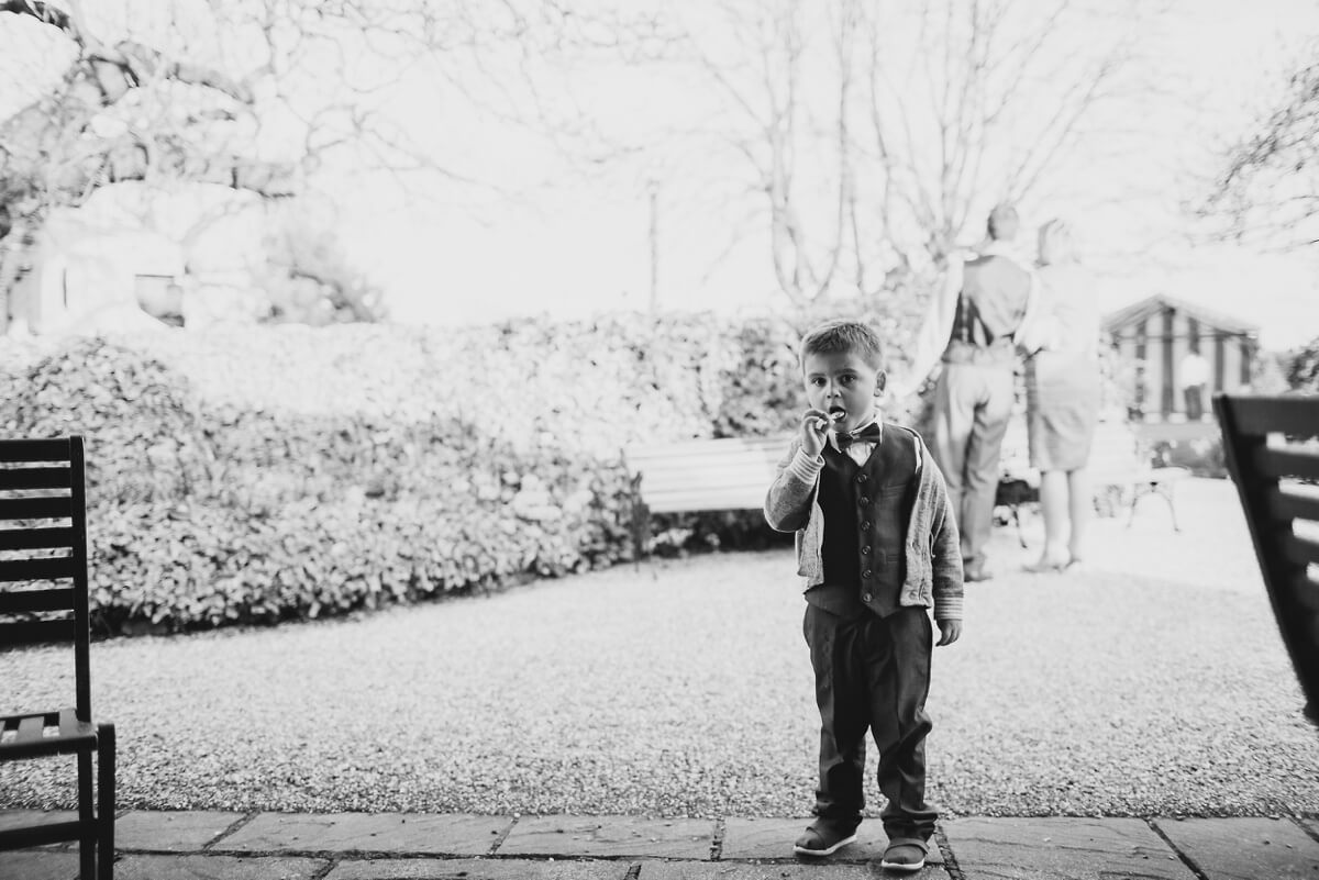 Paul and Lindsay's Newstead Priory photography North Lincolnshire wedding photographer Brigg Henry Lowther