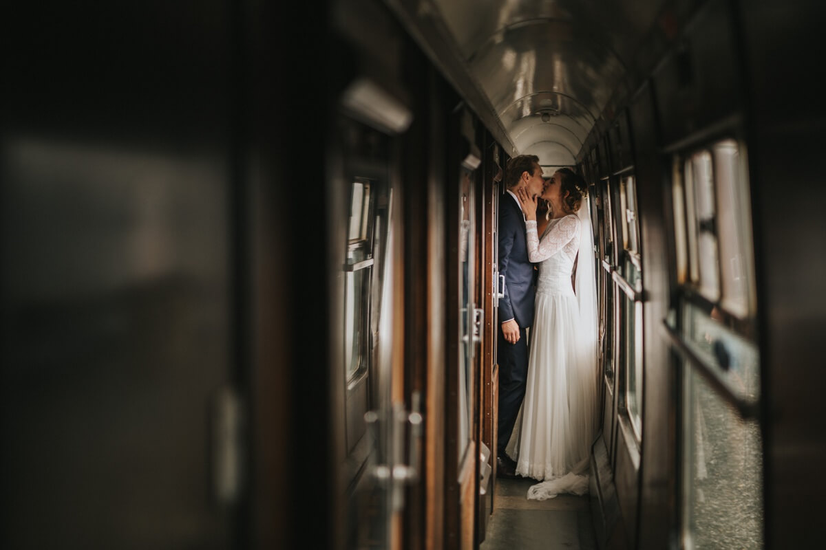 Buckinghamshire railway centre wedding photographer Aylesbury wedding photographer