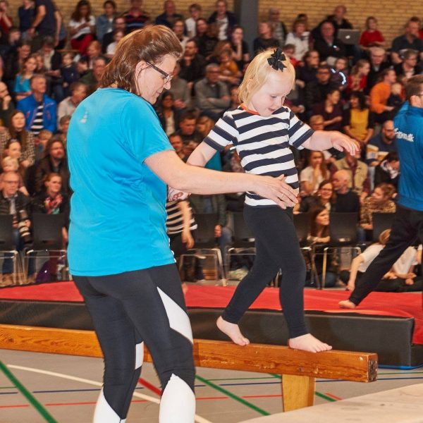 HGF_bøllebob1 Bølle Bob og Smukke Sally Gymnastik hold hgf