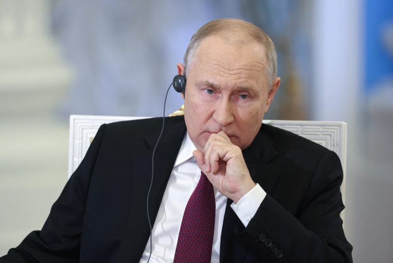 Vladimir Putin oo Mareykanka ku eedeeyay   Qalalaasaha ka taagan Bariga Dhexe