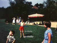 Hula Hoop Spielplatz Berlin 1961