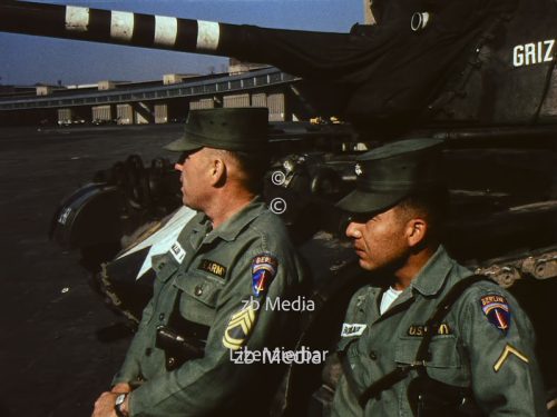 Panzer am Flughafen Tempelhof, Berlin 1961