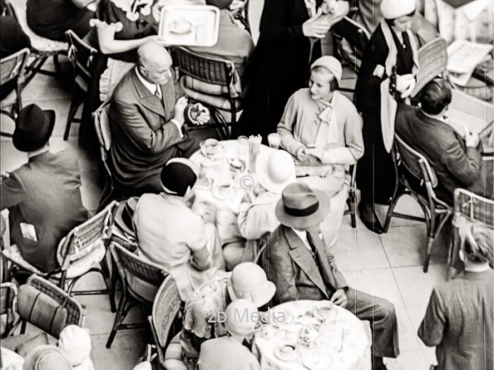 Café Kranzler in Berlin 1930