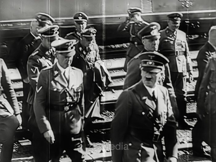 Hitler mit Generälen September 1939