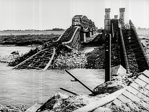 Zerstörte Weichselbrücke in Polen 1939