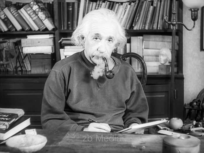 Albert Einstein 1939