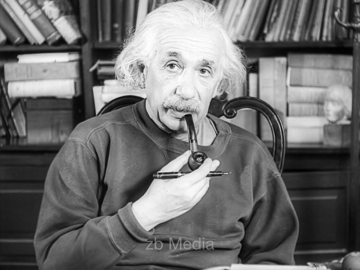 Albert Einstein 1939