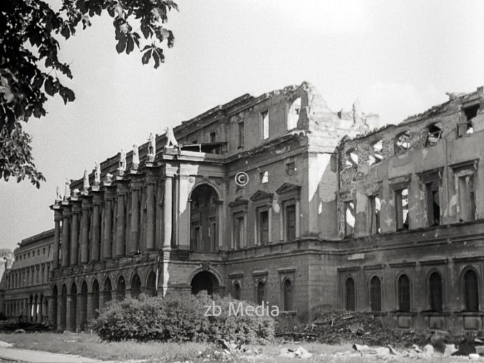 Residenz München Mai 1945