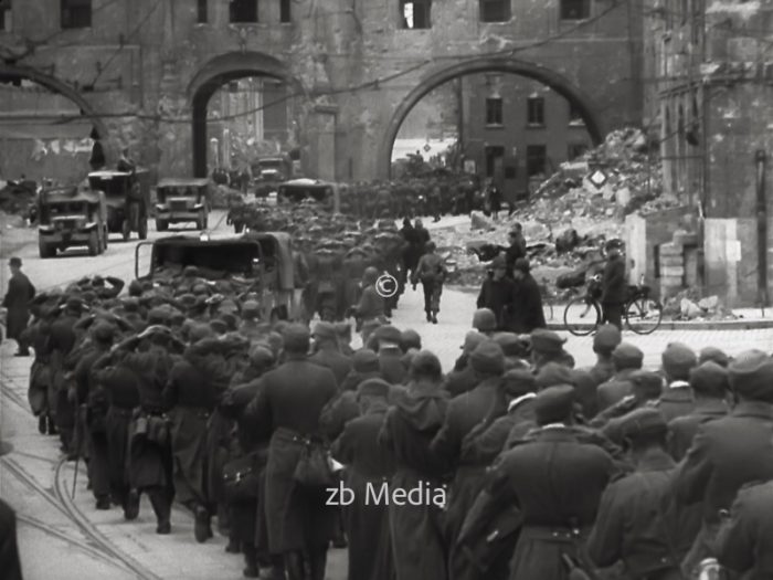 Kriegsgefangene in München Mai 1945