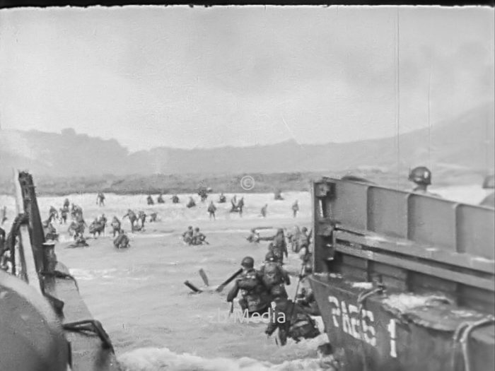 Britische Soldaten landen beim D-Day 1944 in der Normandie