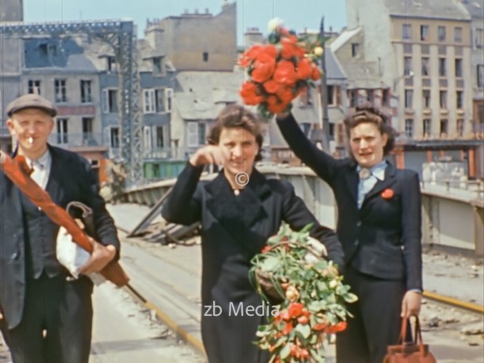 Franzosen mit Blumen, Cherbourg 1944