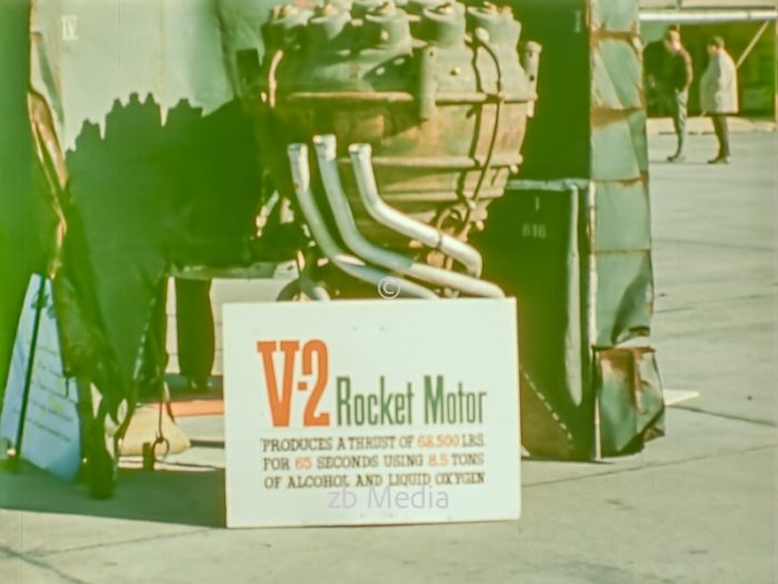 V2 Raketenmotor auf Ausstellung in USA 1945