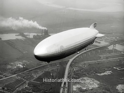 Luftschiff Hindenburg Flug über New York 1937