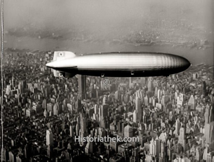 Luftschiff Hindenburg Flug über New York 1937