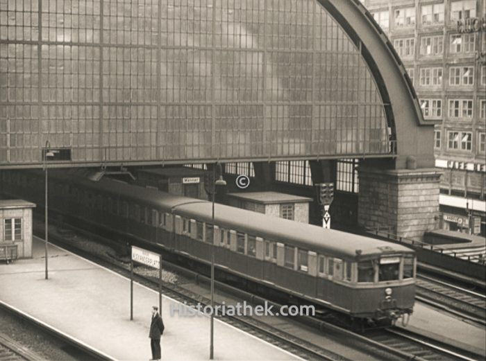 Deutschland 1937, Bahnhof Berlin Alexanderplatz