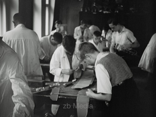 Deutschland 1937. Zinnowaldschule in Berlin