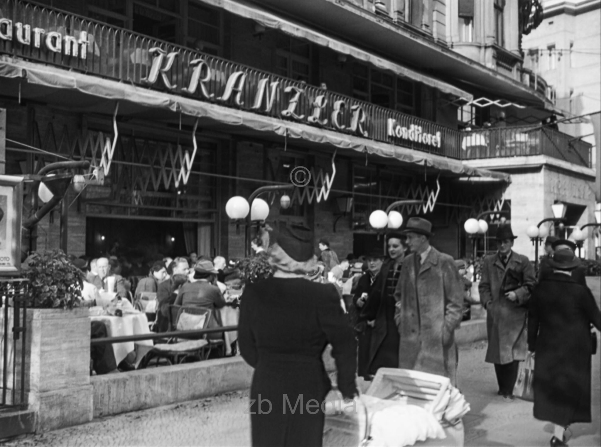 Deutschland 1937, Café Kranzler, Berlin