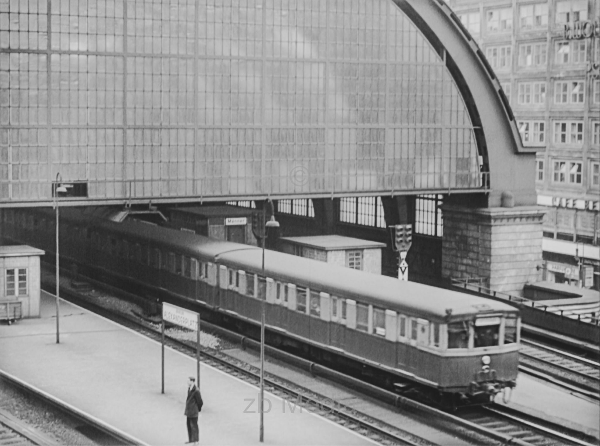 Deutschland 1937, Bahnhof Berlin Alexanderplatz