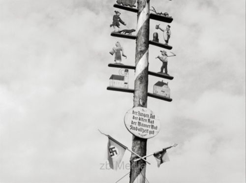 Deutschland 1937, Maibaum, NS-Wimpel