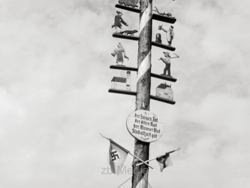 Deutschland 1937, Maibaum, NS-Wimpel