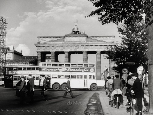 Brandenburger Tor  Berlin 1937