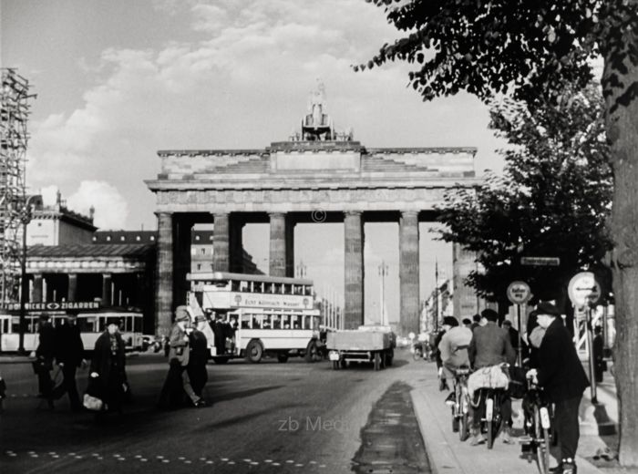 Brandenburger Tor  Berlin 1937