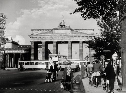 Brandenburger Tor  Berlin 1937