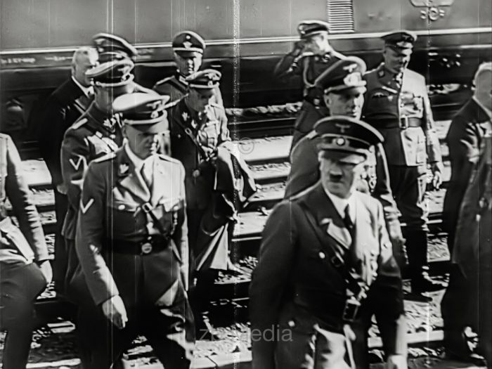 Hitler und Generäle bei Kriegsbeginn 1939