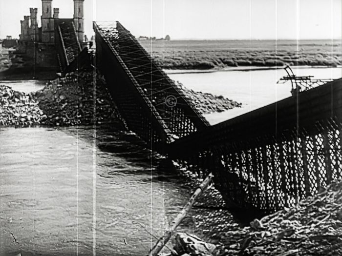 Kriegsbeginn 1939 - zerstörte Weichselbrücke