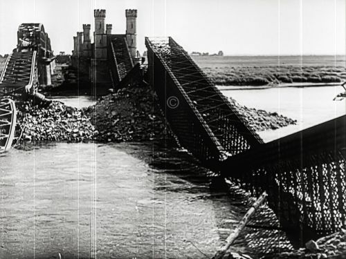 Kriegsbeginn 1939 - zerstörte Weichselbrücke