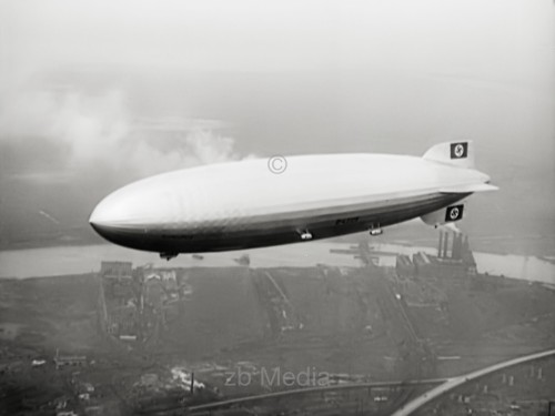 Luftschiff Hindenburg Flug über New York 1937