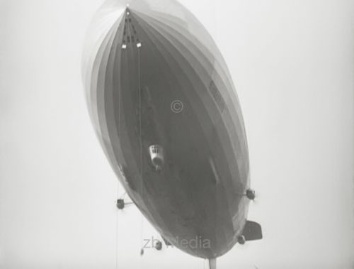 Luftschiff Hindenburg Anflug auf Lakehurst 1937