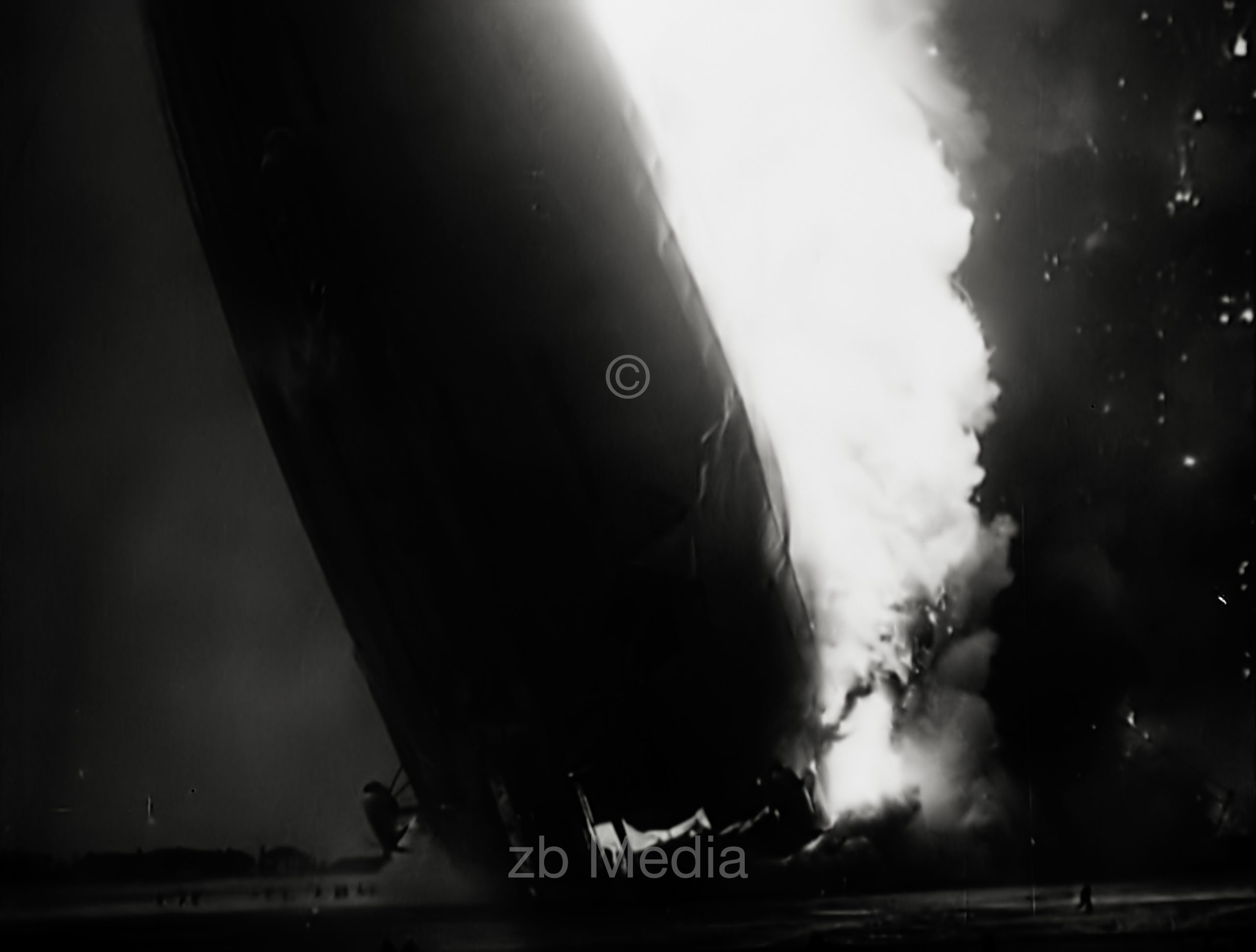 Hindenburg Katastrophe Lakehurst 1937