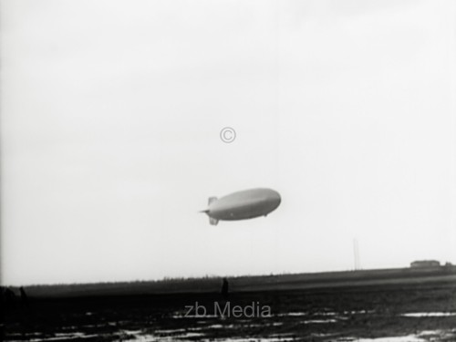 Luftschiff Hindenburg Anflug auf Lakehurst 1937