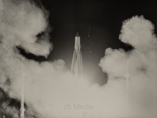 Raketenstart R7 mit Sputnik