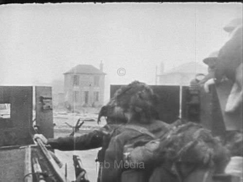 Britische Soldaten landen beim D-Day 1944 in der Normandie