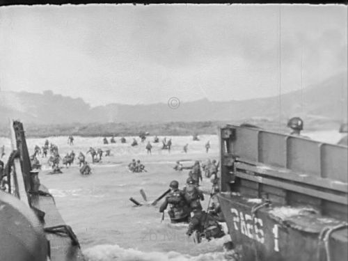 Britische Soldaten landen beim D-Day 1944 in der Normandie