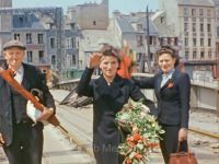 Franzosen mit Blumen, Cherbourg 1944