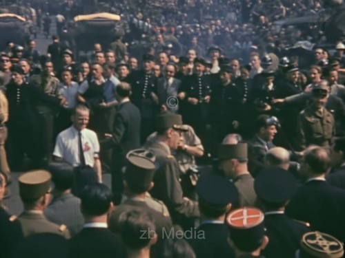 General De Gaulle in Paris, 19.8.1944