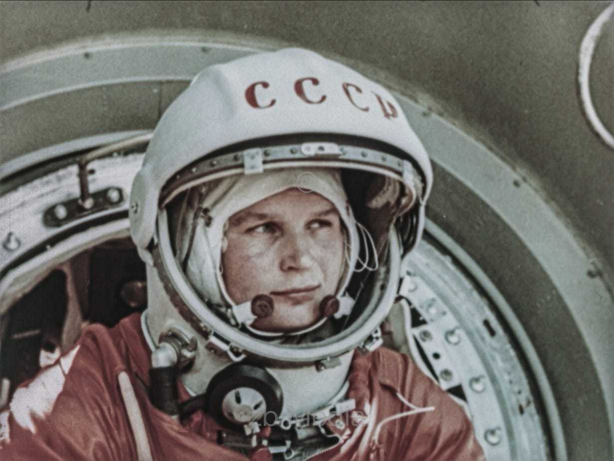 Valentina Tereschkowa steigt in Vostok 6 Raumschiff