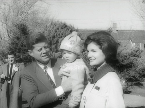 Wahlsieger John F. Kennedy mit Familie 1960
